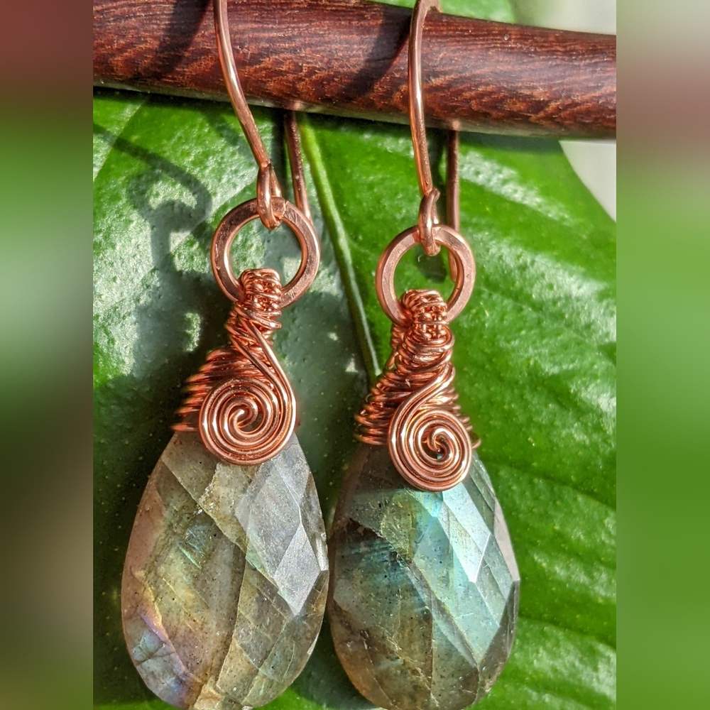 Iridescent Natural Gem Drop Earrings Labradorite Hand Wrapped In Pure Copper - Picture 3 of 15